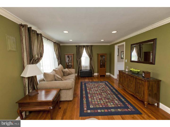 26 Cedar Road Wallingford, PA 19086 - Photo 3 of 19 Living Room