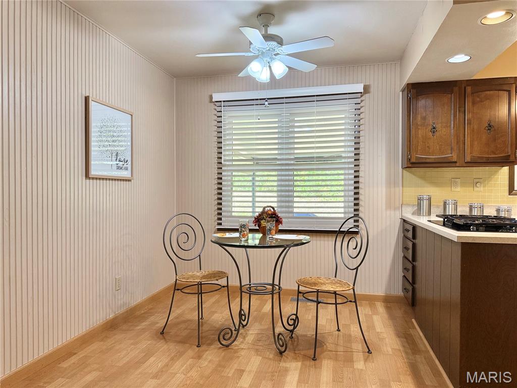 655 Hunters Ridge Drive Ferguson, MO 63135 - Photo 13 of 46