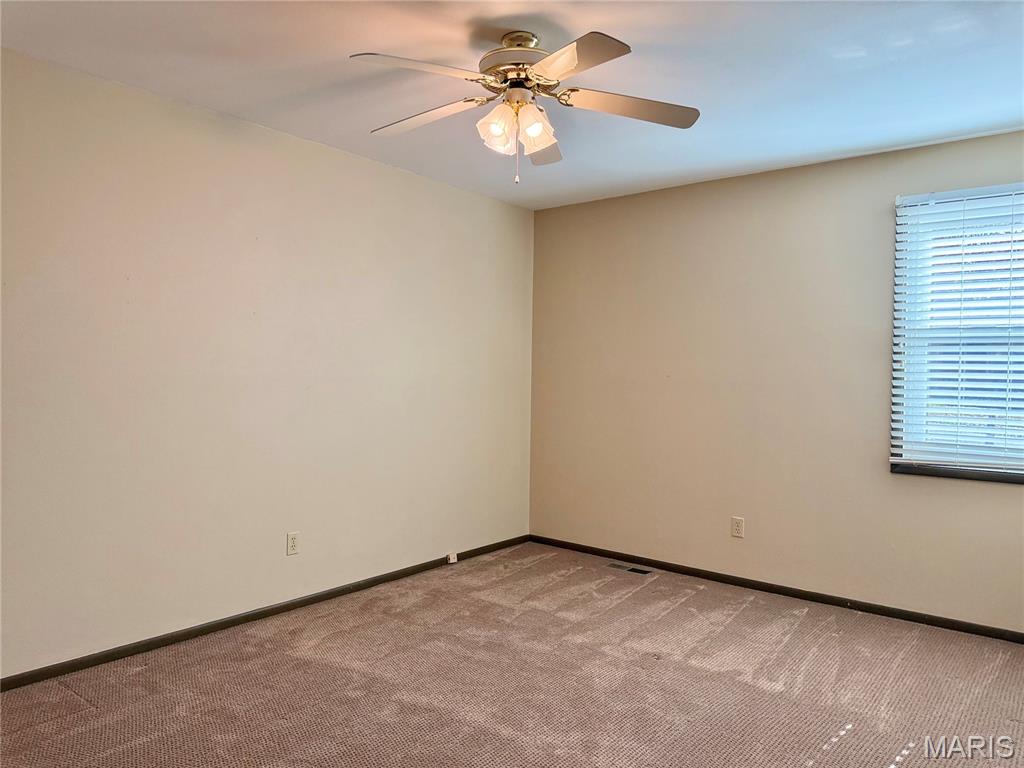 655 Hunters Ridge Drive Ferguson, MO 63135 - Photo 24 of 46