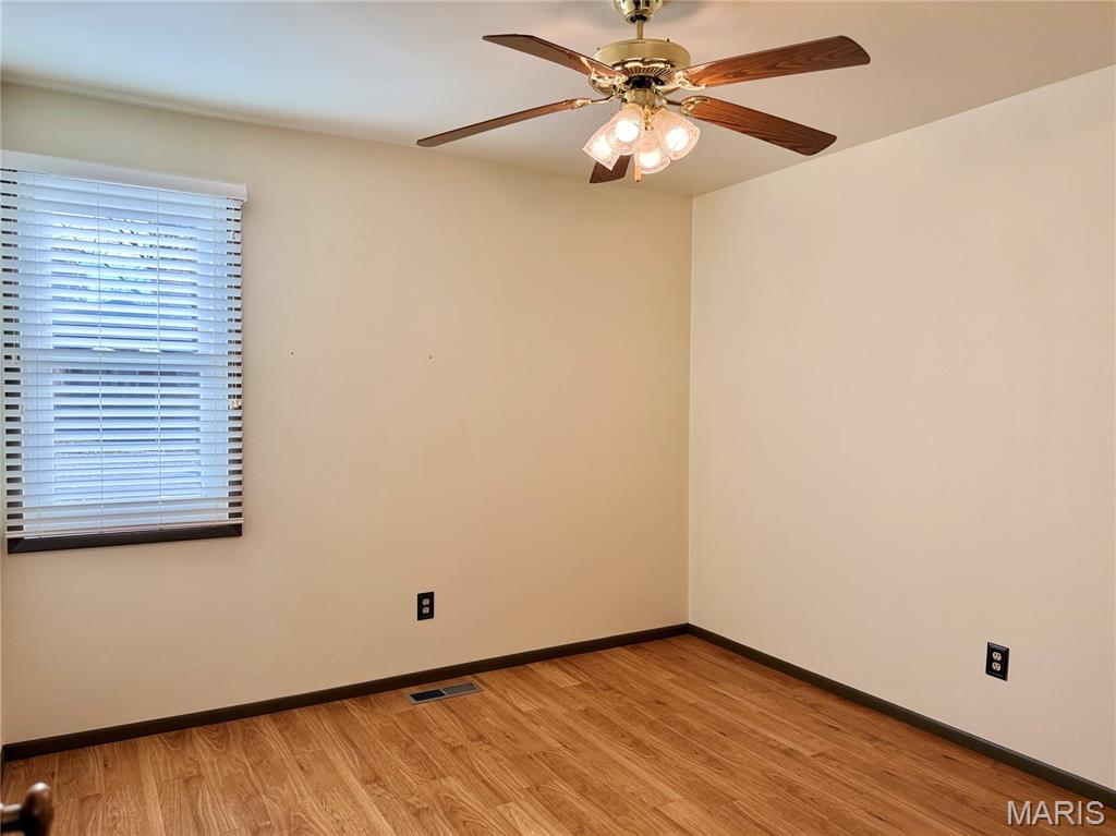 655 Hunters Ridge Drive Ferguson, MO 63135 - Photo 25 of 46