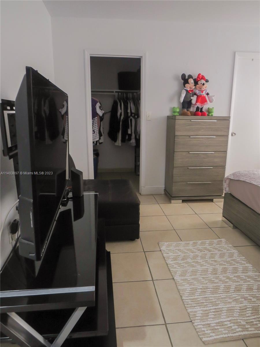 14225 Southwest 296th Street Homestead, FL 33033 - Photo 15 of 37