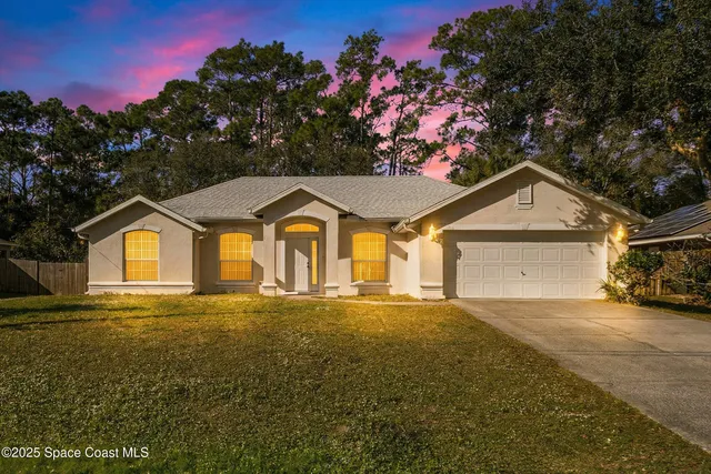 $315,000 | 152 Greenbrier Avenue Northwest, Palm Bay, FL 32907