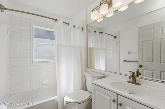 $315,000 | 152 Greenbrier Avenue Northwest, Palm Bay, FL 32907