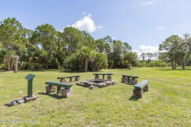 $315,000 | 152 Greenbrier Avenue Northwest, Palm Bay, FL 32907