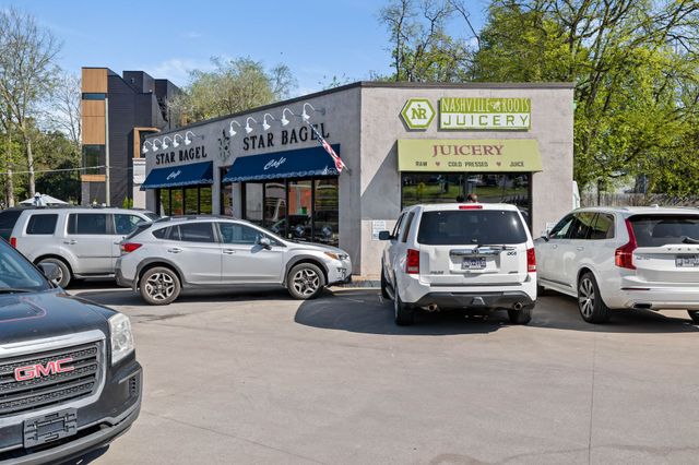 $635,000 | 207 36th Avenue North, Nashville, TN 37209