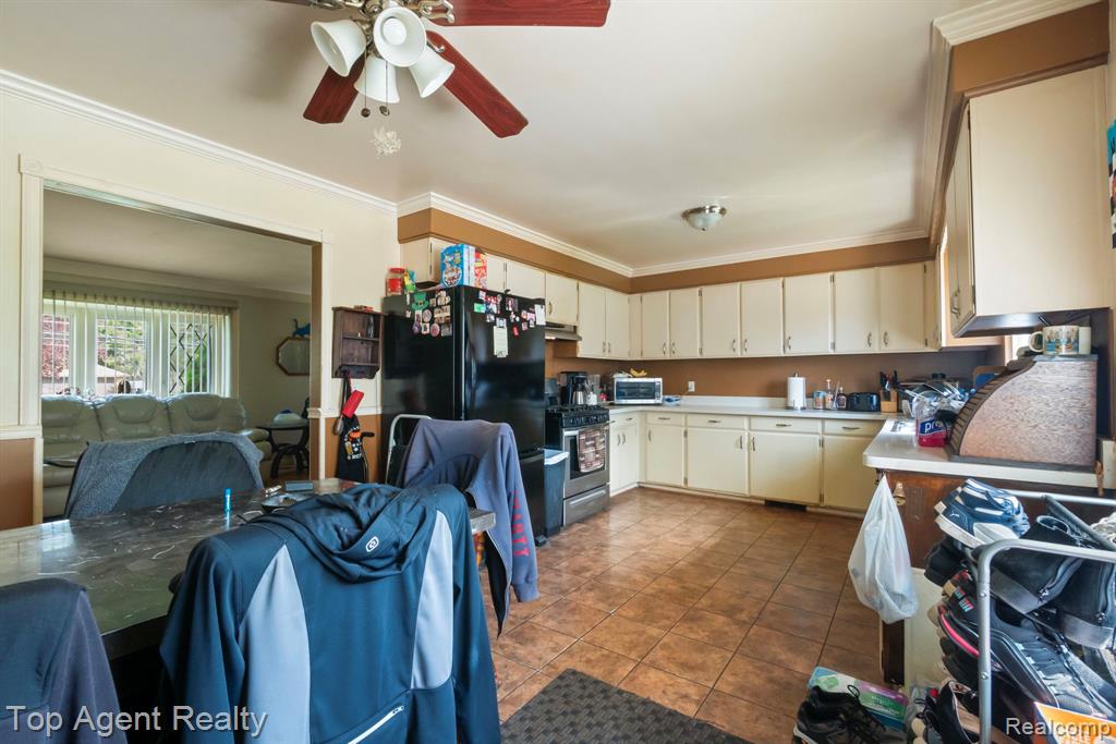 54951 Ridge Road New Baltimore, MI 48047 - Photo 24 of 58 Gallery Image 24