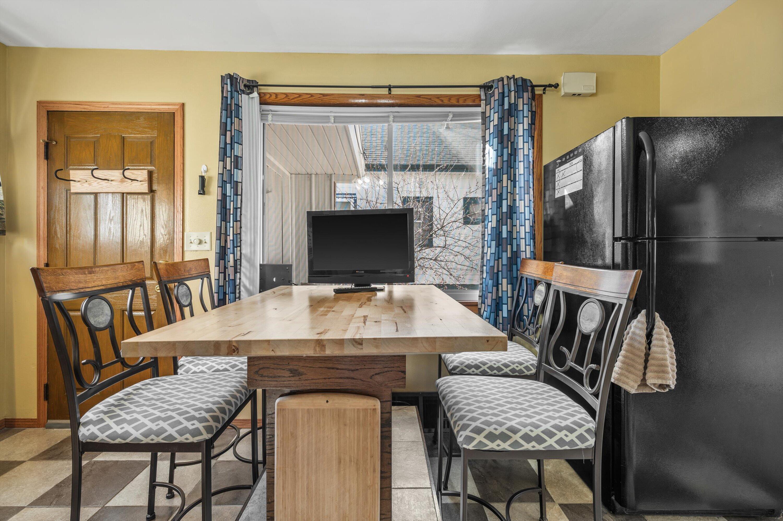 3528 South 33rd Street Greenfield, WI 53221 - Photo 12 of 27 14-84