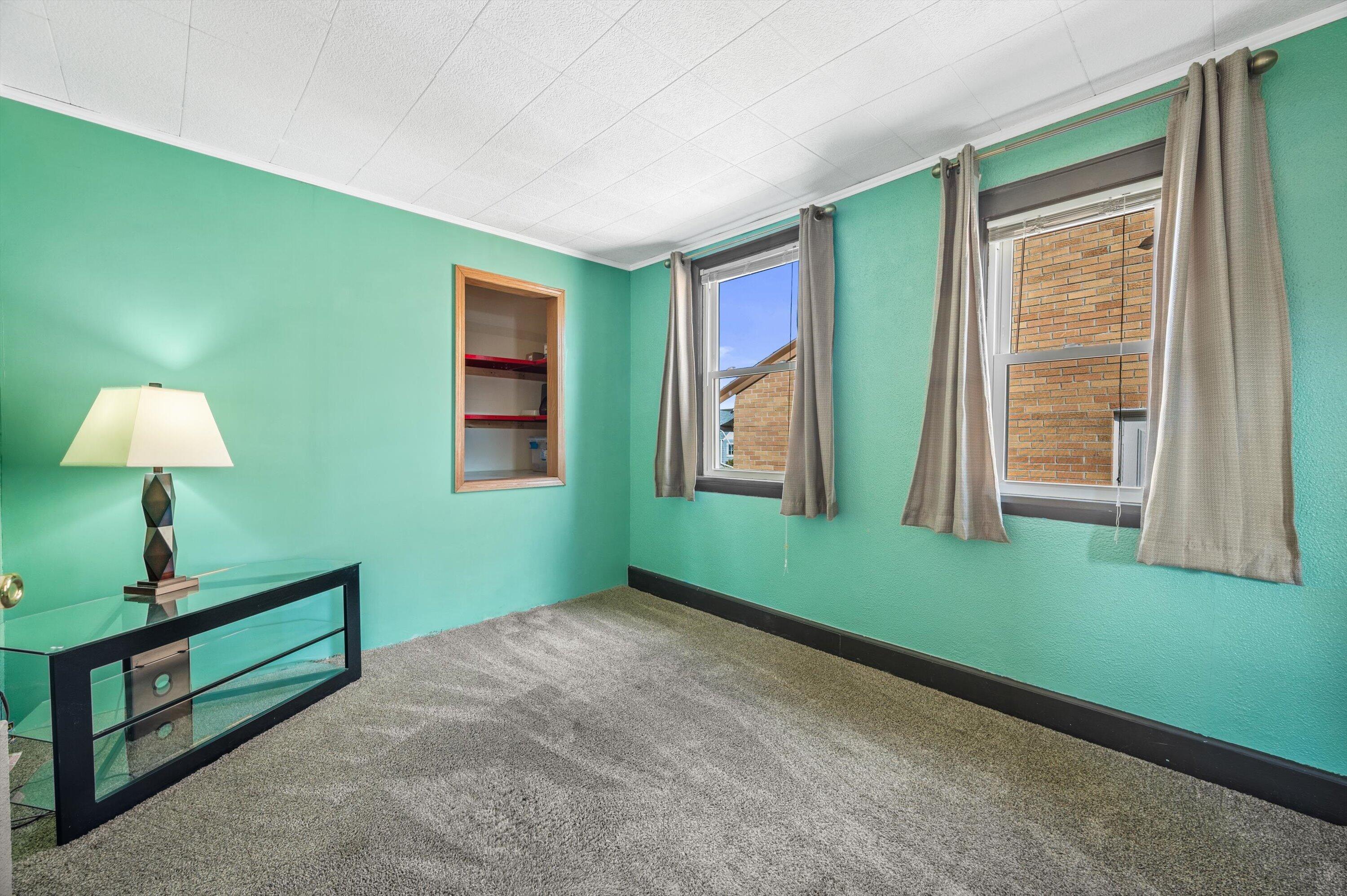 3528 South 33rd Street Greenfield, WI 53221 - Photo 14 of 27 16-96