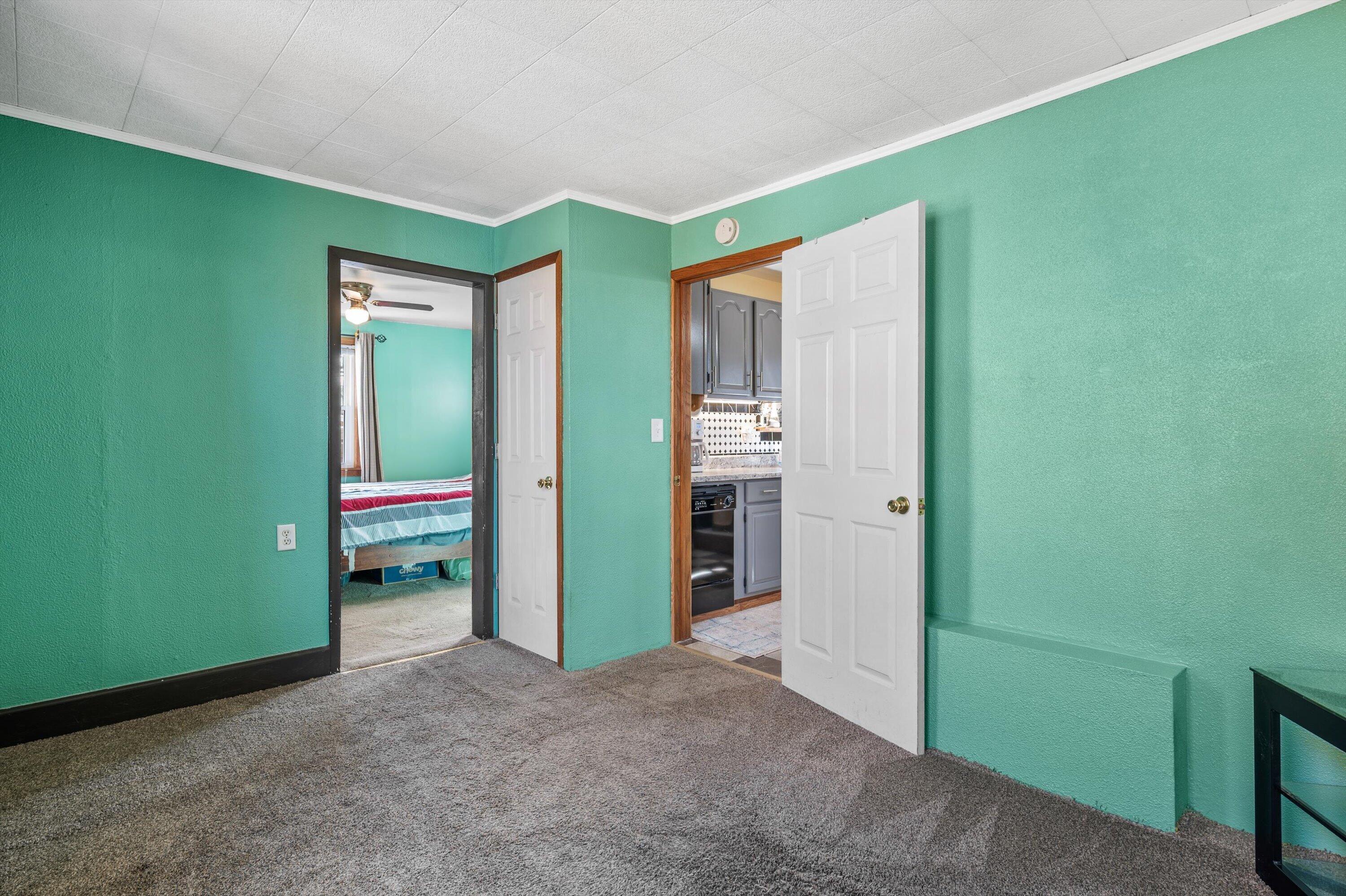 3528 South 33rd Street Greenfield, WI 53221 - Photo 15 of 27 17-100