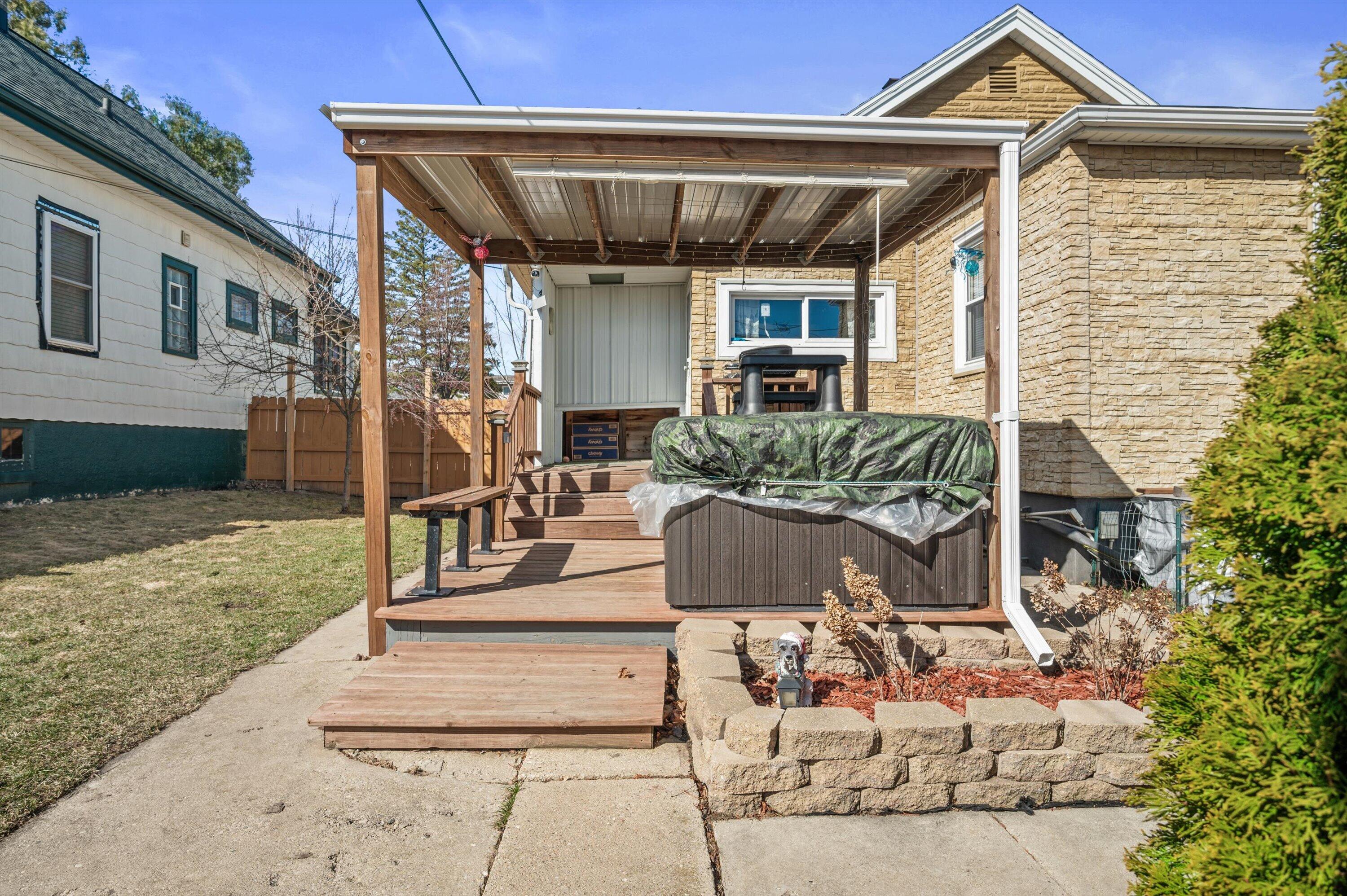 3528 South 33rd Street Greenfield, WI 53221 - Photo 22 of 27 24-141