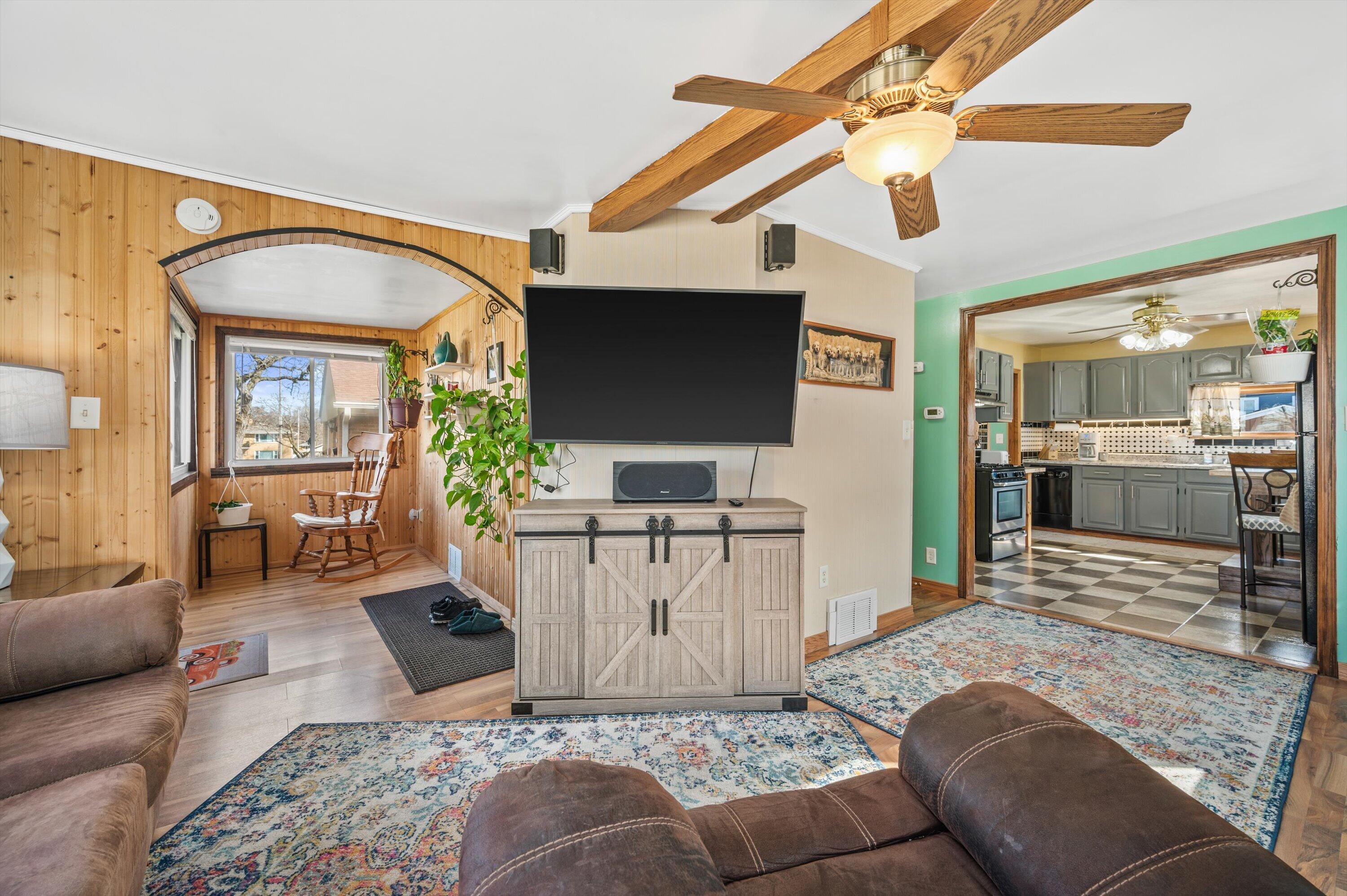 3528 South 33rd Street Greenfield, WI 53221 - Photo 6 of 27 07-42