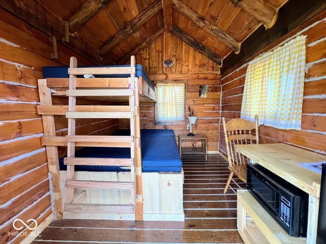 $2,300,000 | 3559 Highway 41, Bloomingdale, IN 47832