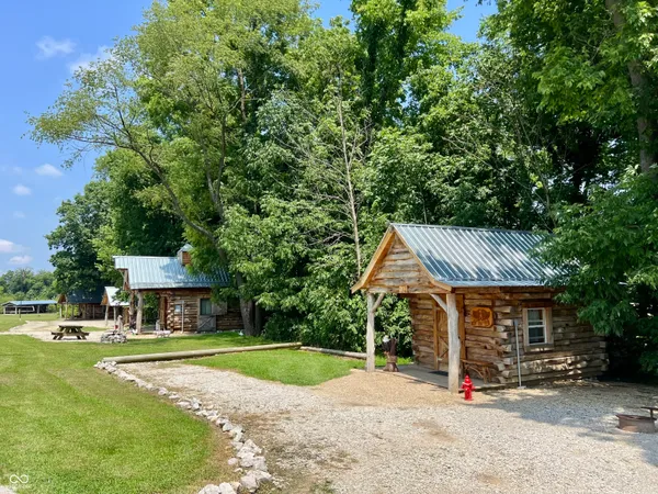 $2,300,000 | 3559 Highway 41, Bloomingdale, IN 47832