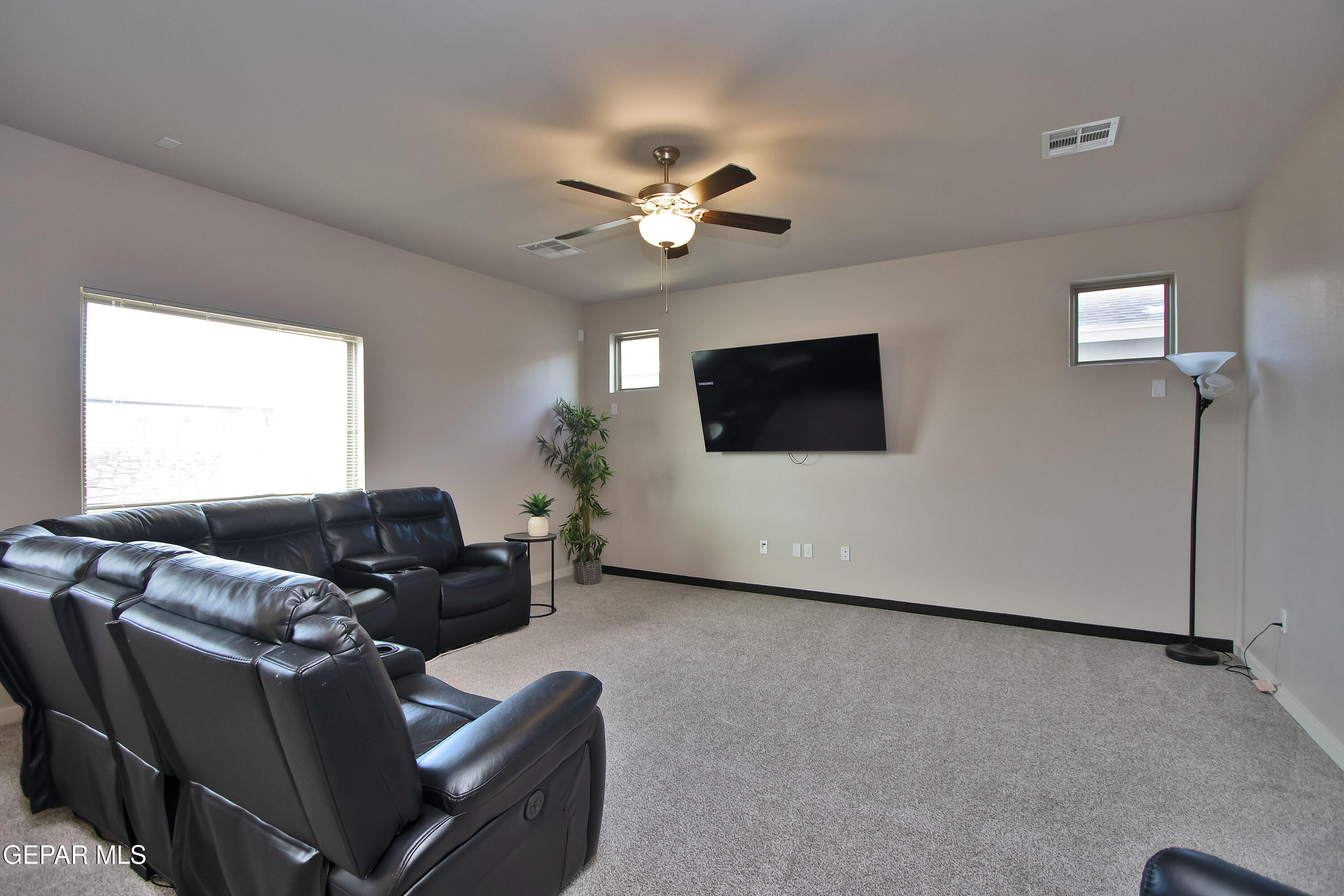 3517 Essence Street El Paso, TX 79938 - Photo 20 of 87 Family Room