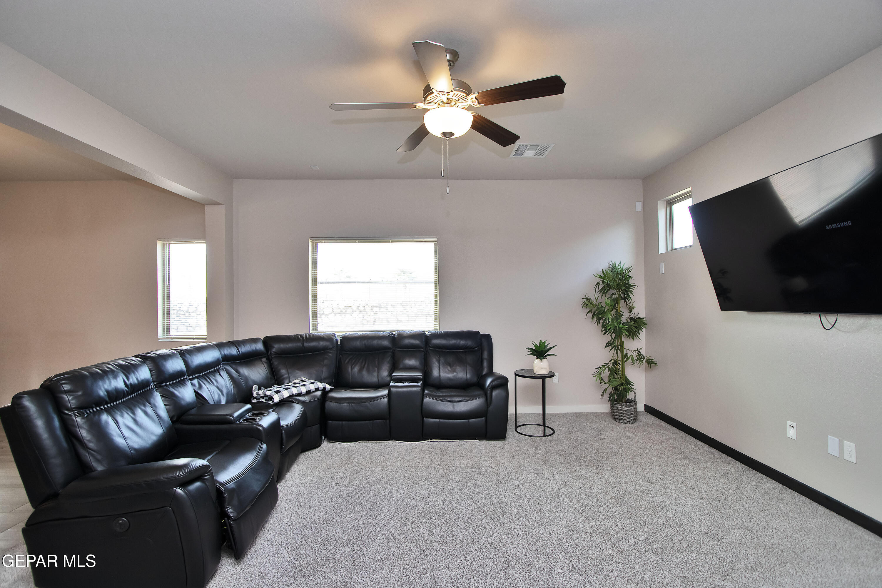 3517 Essence Street El Paso, TX 79938 - Photo 23 of 87 Family Room