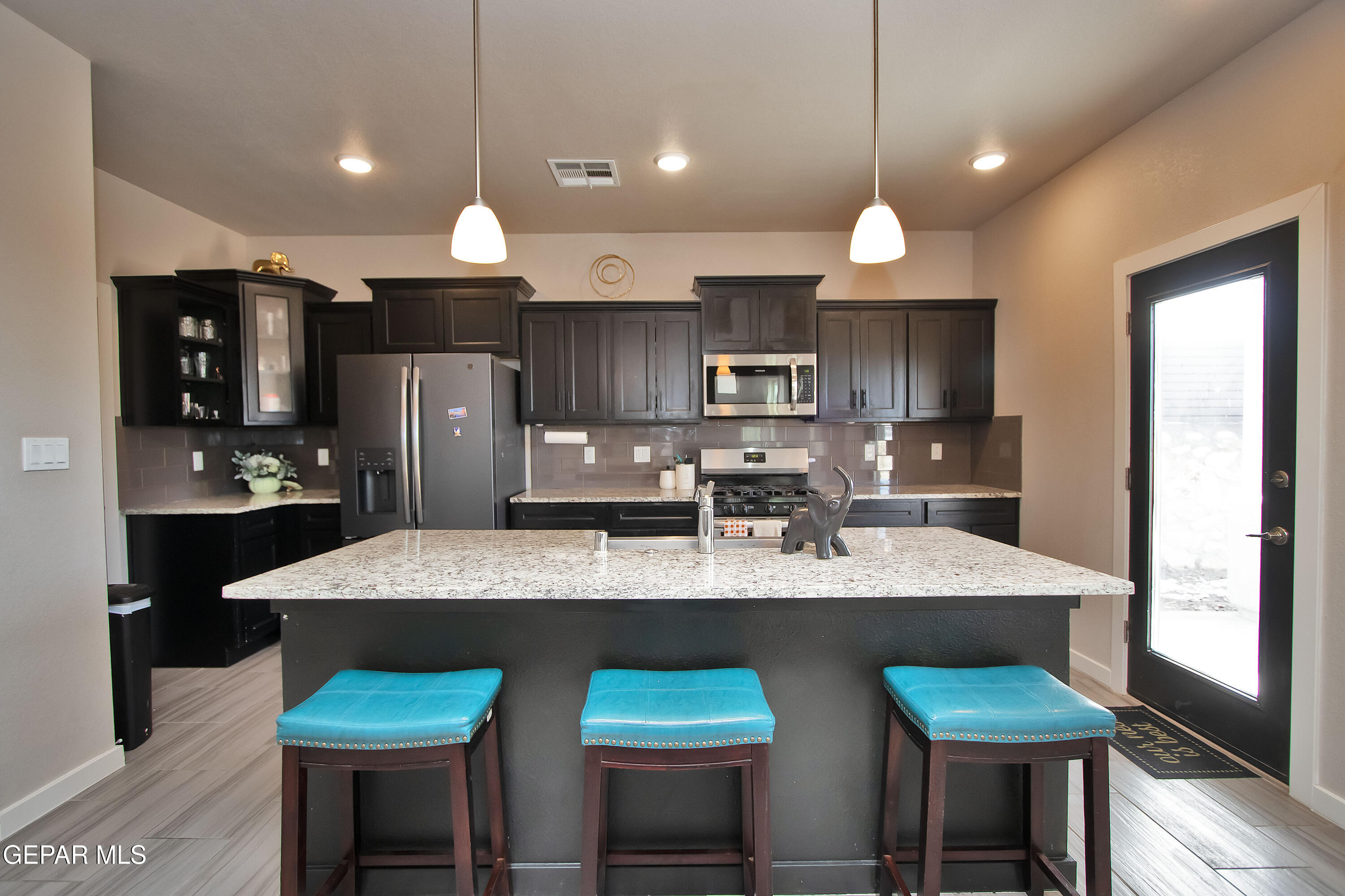 3517 Essence Street El Paso, TX 79938 - Photo 27 of 87 Kitchen