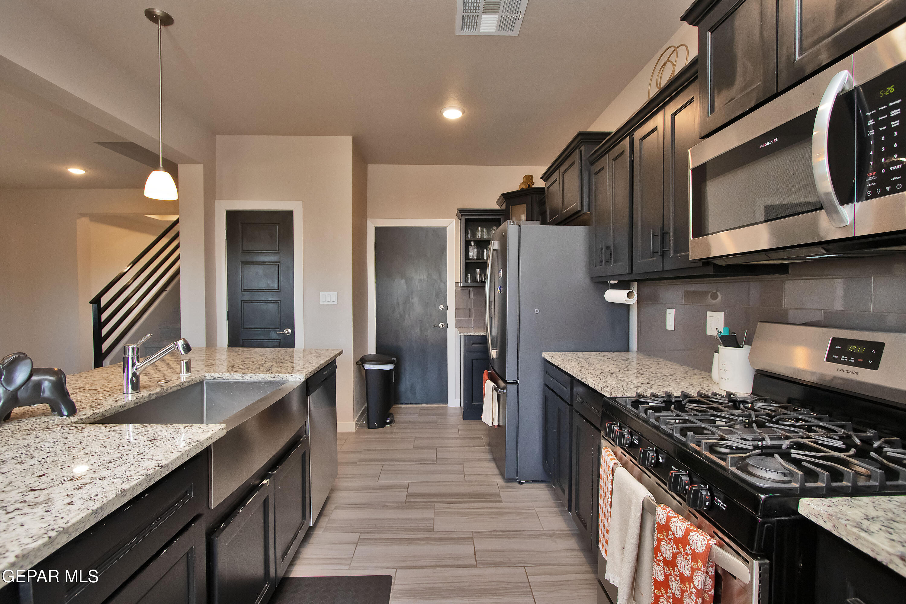 3517 Essence Street El Paso, TX 79938 - Photo 30 of 87 Kitchen