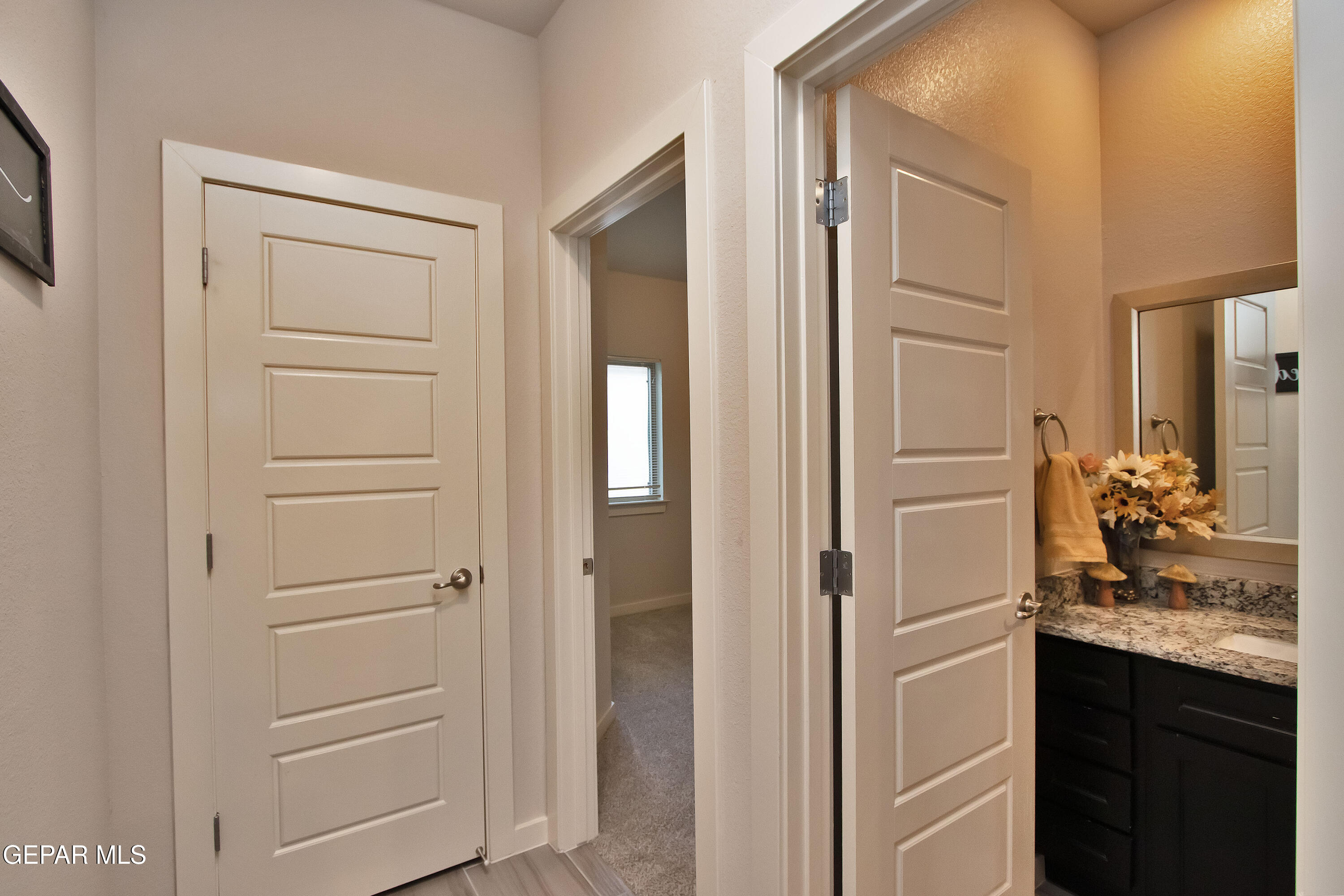 3517 Essence Street El Paso, TX 79938 - Photo 34 of 87 Hallway