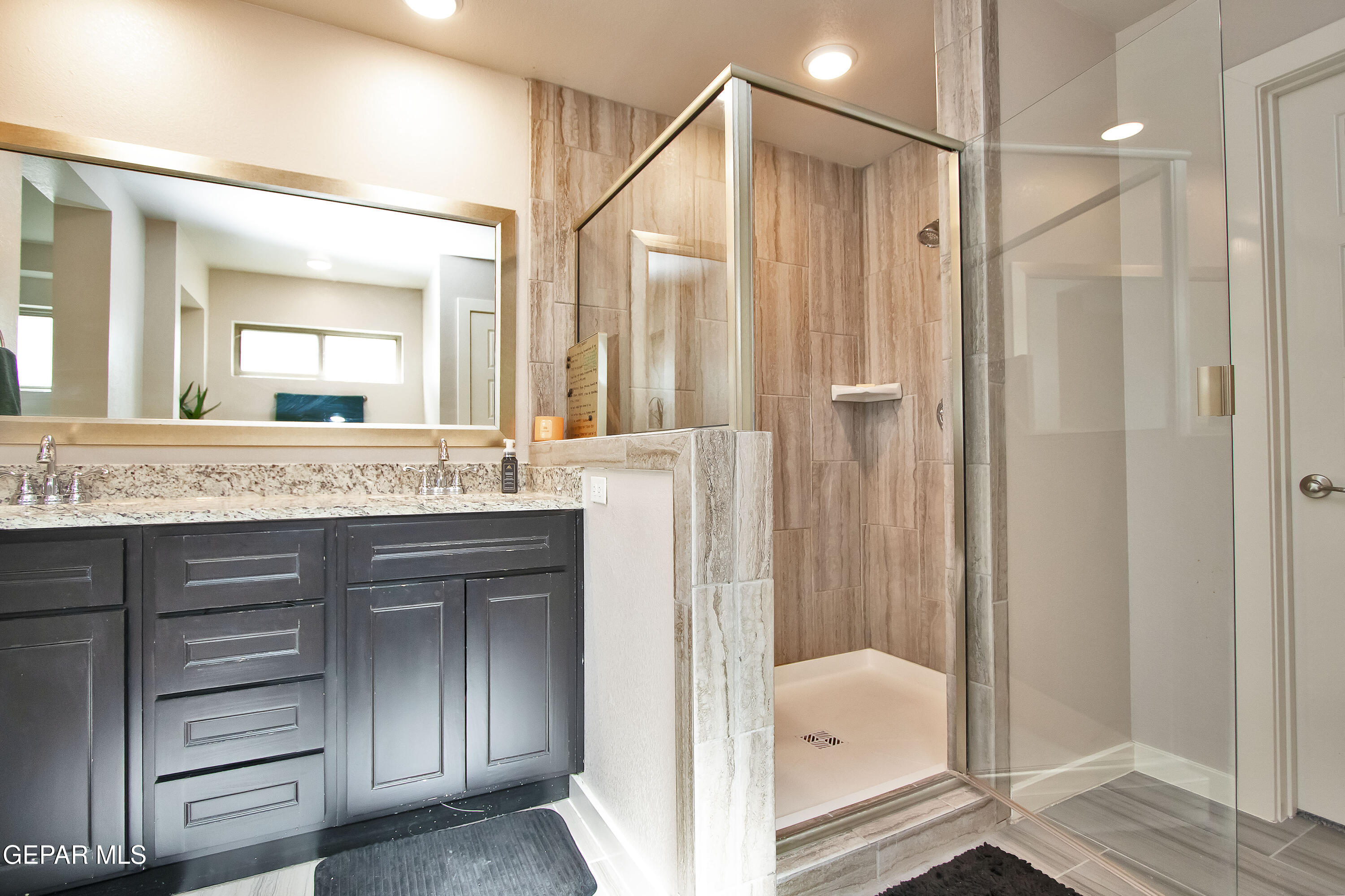 3517 Essence Street El Paso, TX 79938 - Photo 52 of 87 Master Bathroom