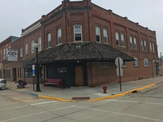 $110,000 | 145 South Broadway Avenue, Spring Valley, MN 55975