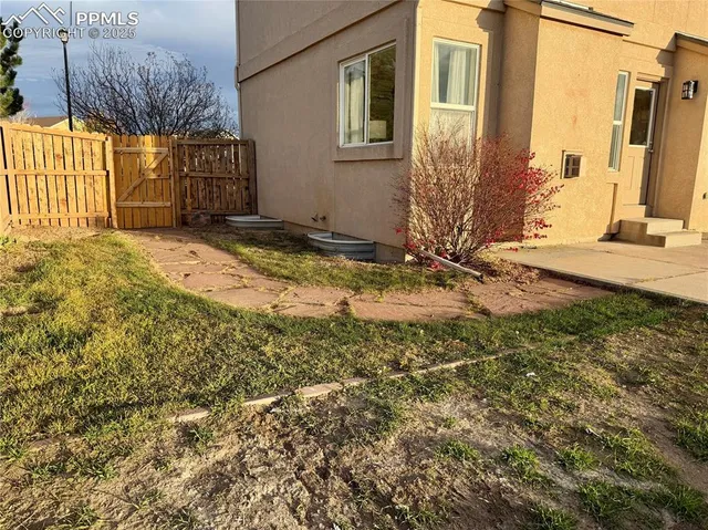 $489,900 | 1998 Lattern Court, Colorado Springs, CO 80951