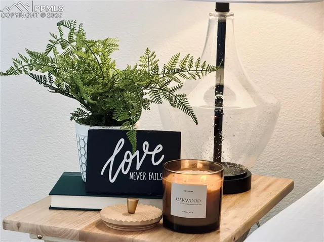 $489,900 | 1998 Lattern Court, Colorado Springs, CO 80951