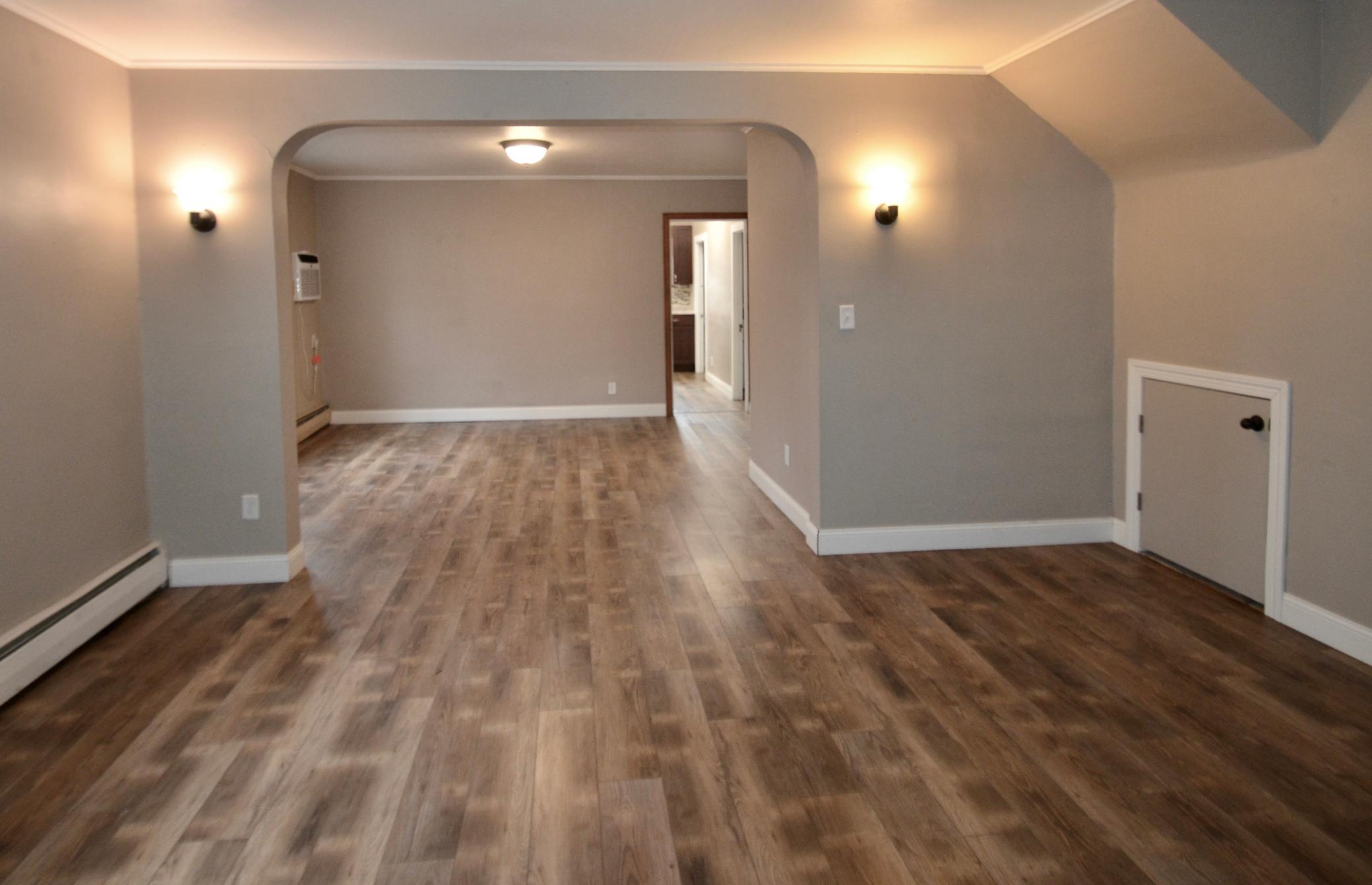 910 7th Street North Fargo, ND 58102 - Photo 3 of 40