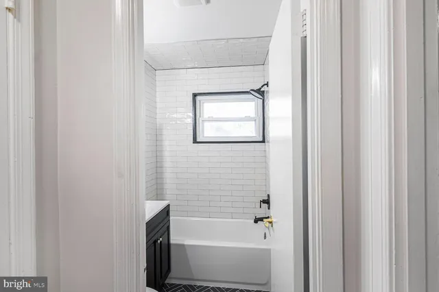 $3,500 | 3906 Ronson Drive, Alexandria, VA 22310