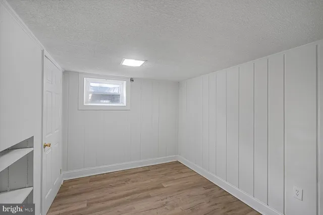 $3,500 | 3906 Ronson Drive, Alexandria, VA 22310