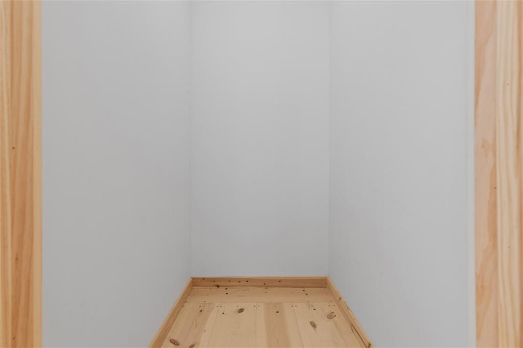 723 Glenfield Road Sewickley, PA 15143 - Photo 29 of 45 a small space with a window