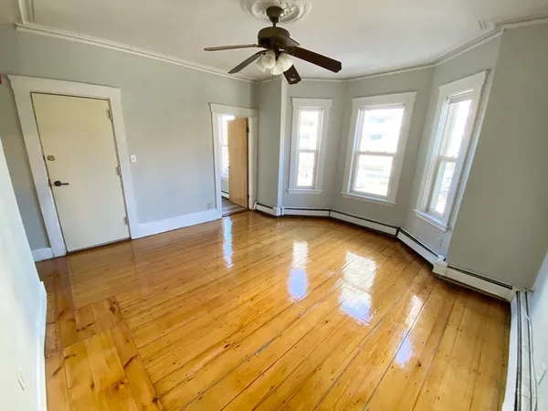 $4,500 | 1562 Tremont Street, Unit 2, Boston, MA 02120