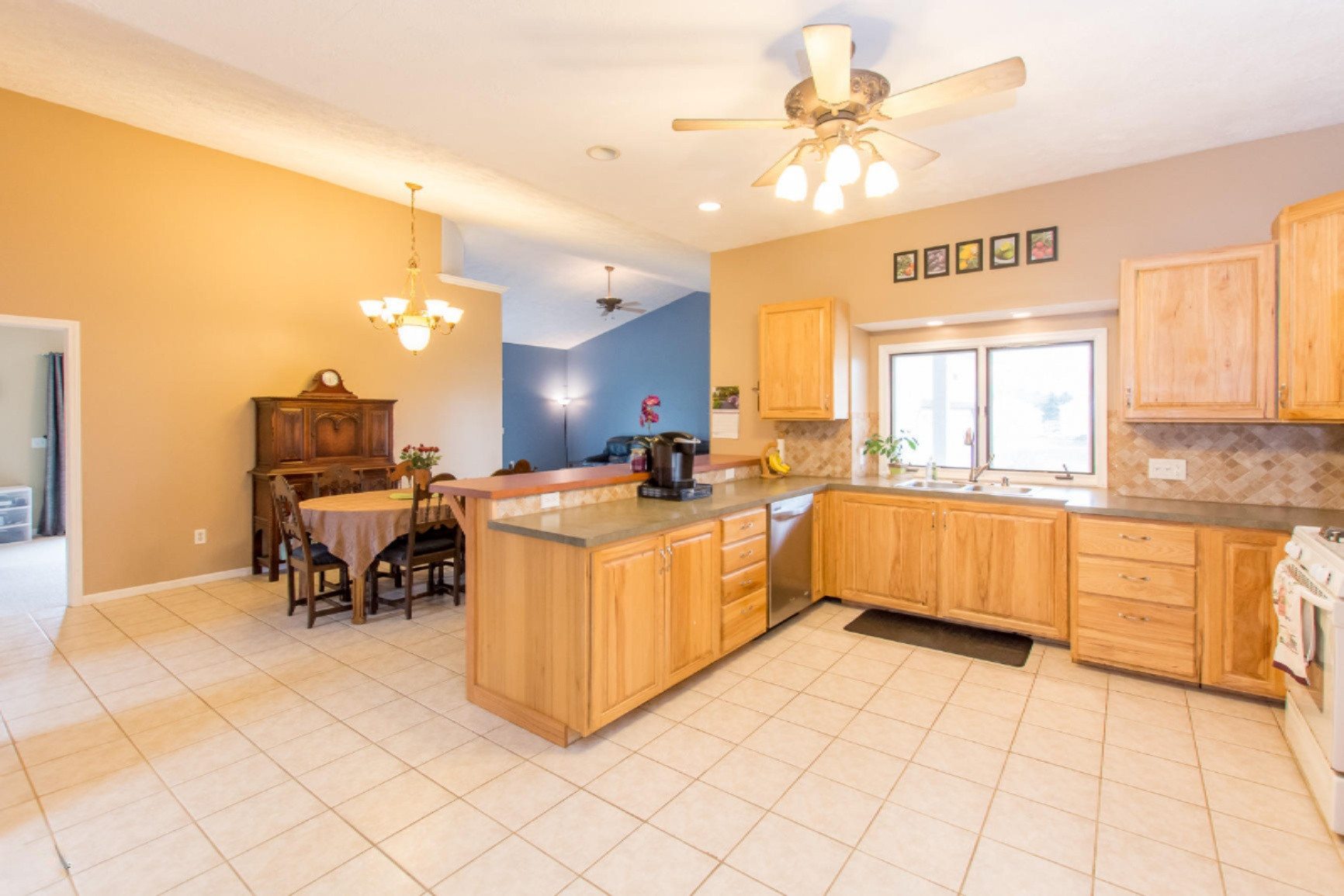 2213 Bauer Road Jenison, MI 49428 - Photo 9 of 36 2213-bauer-rd-9_25532815383_o