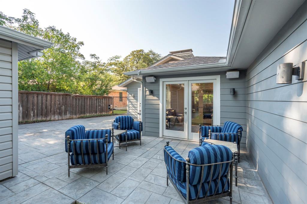 6446 Runnemede Lane Dallas, TX 75214 - Photo 22 of 23 a view of balcony with patio outdoor seating