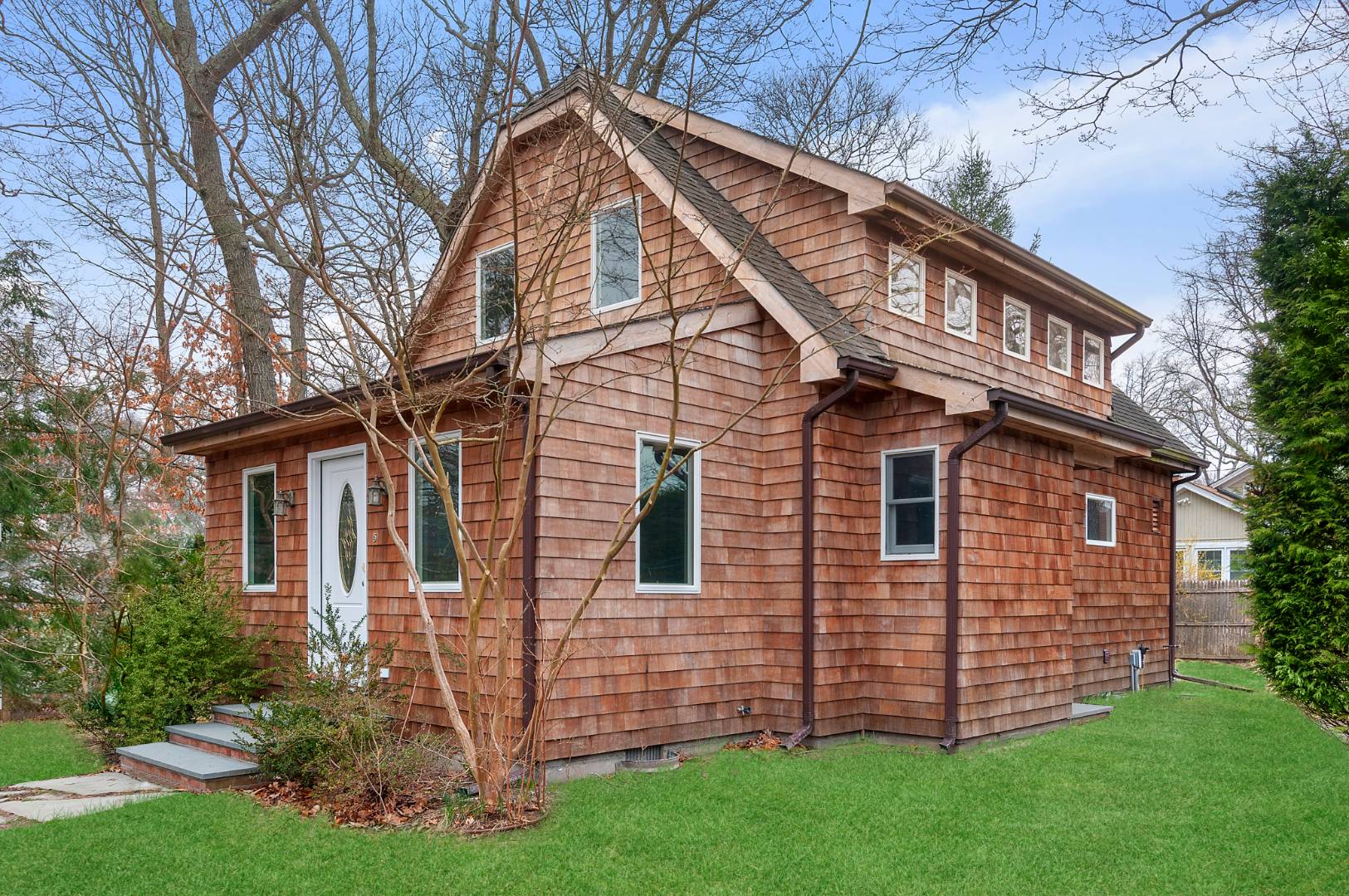 5 Oak Road Sag Harbor, NY 11963 - Photo 3 of 10 Gallery Image 3