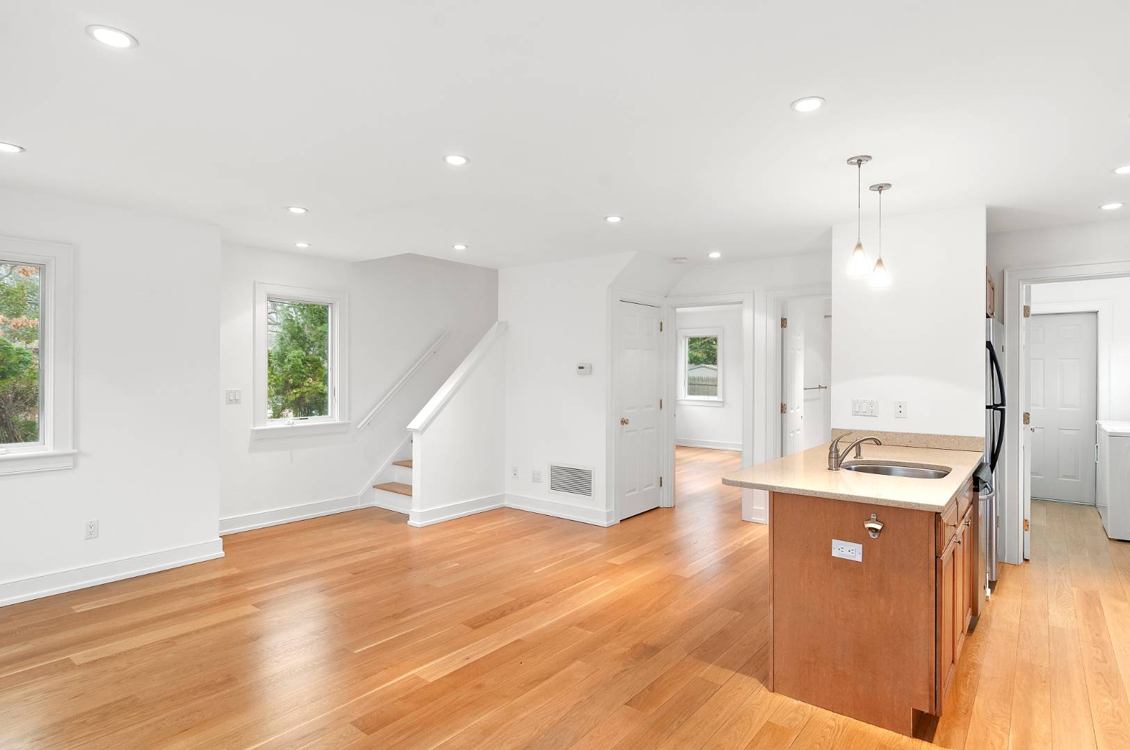 5 Oak Road Sag Harbor, NY 11963 - Photo 5 of 10 Gallery Image 5