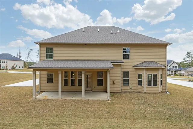 a view of a house with a garage