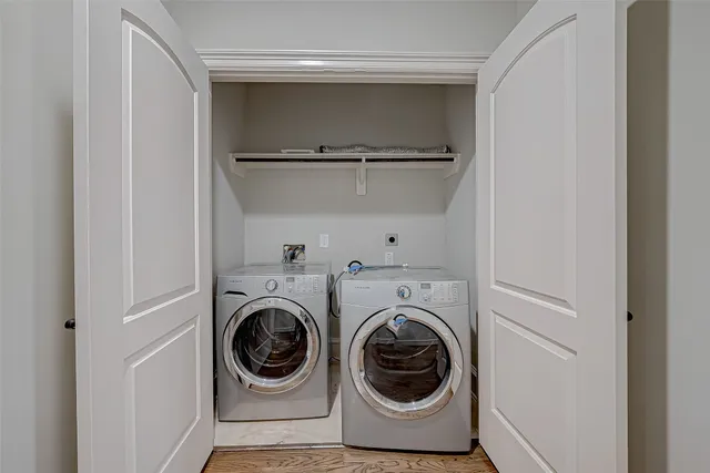 $3,500 | 5226 Kiam Street, Unit 1002, Houston, TX 77007