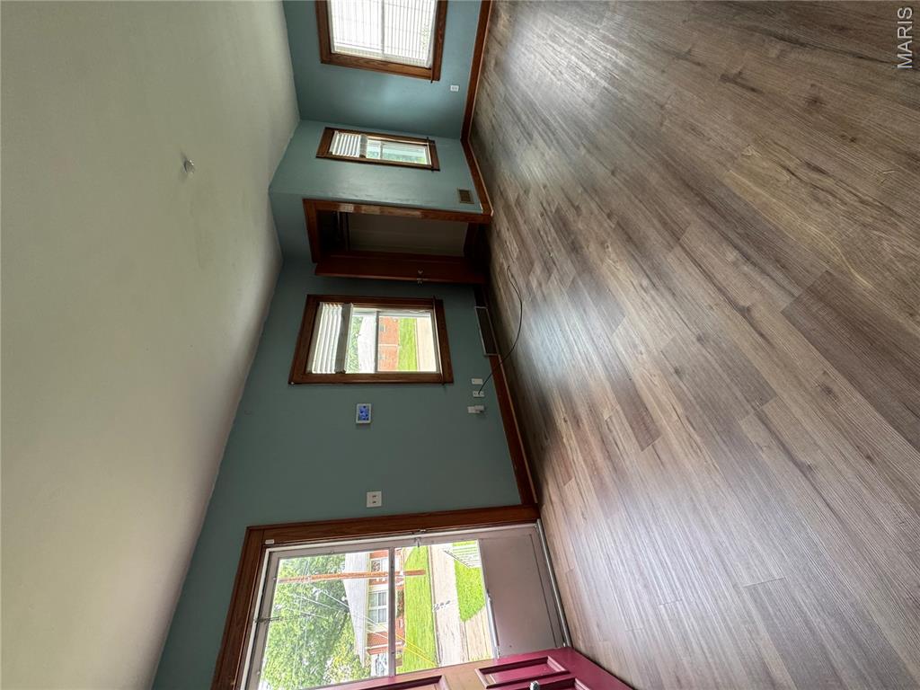 1107 Bristow Street Belleville, IL 62221 - Photo 5 of 40
