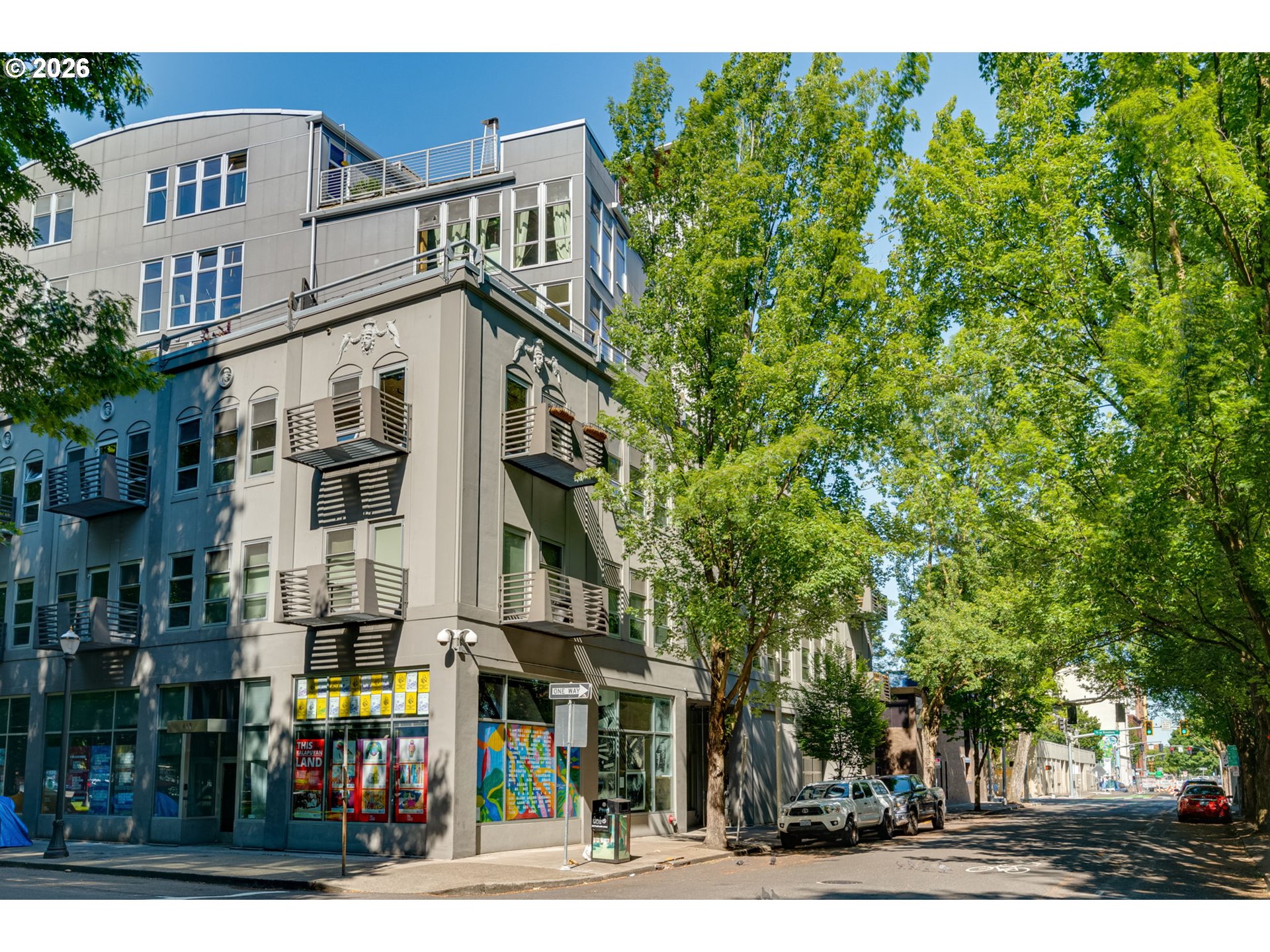 725 Northwest Flanders Street, Unit 204 Portland, OR 97209 - Photo 1 of 28