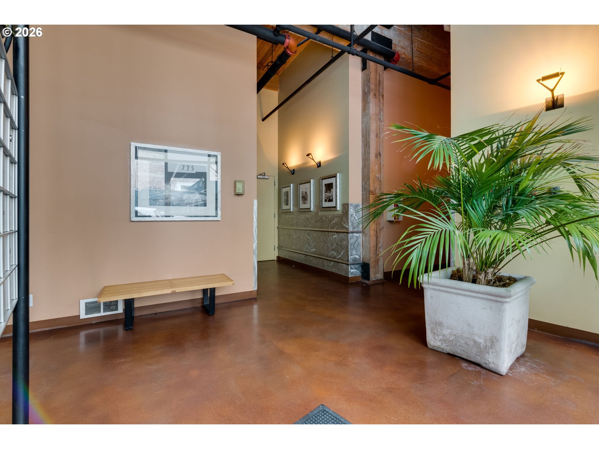 725 Northwest Flanders Street, Unit 204 Portland, OR 97209 - Photo 24 of 28