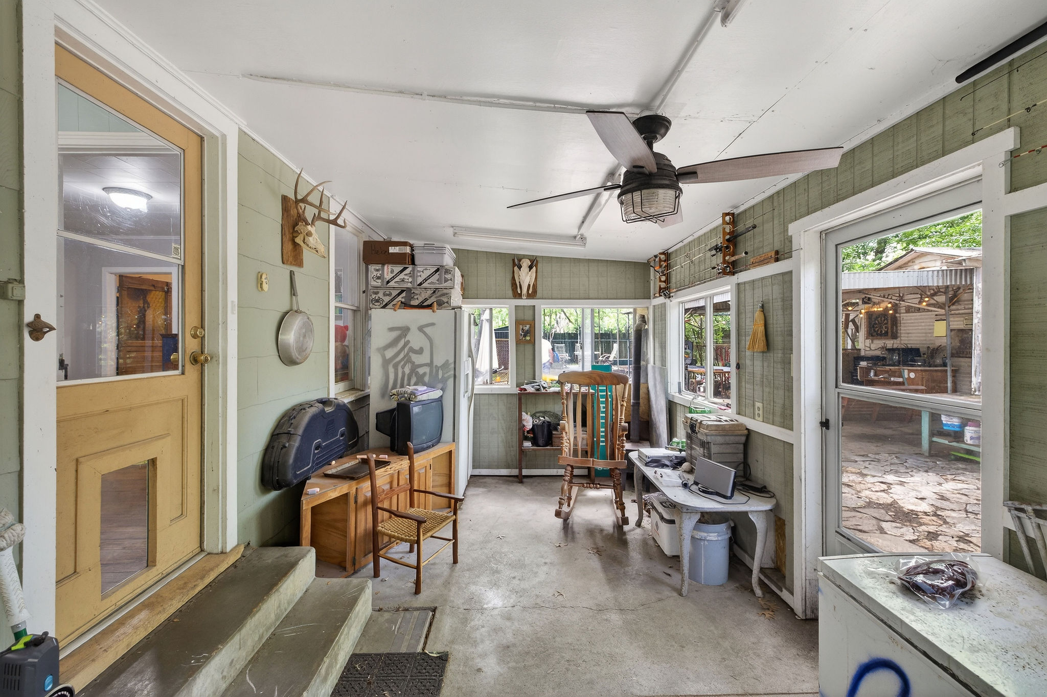 621 South Main Street Lockhart, TX 78644 - Photo 18 of 32