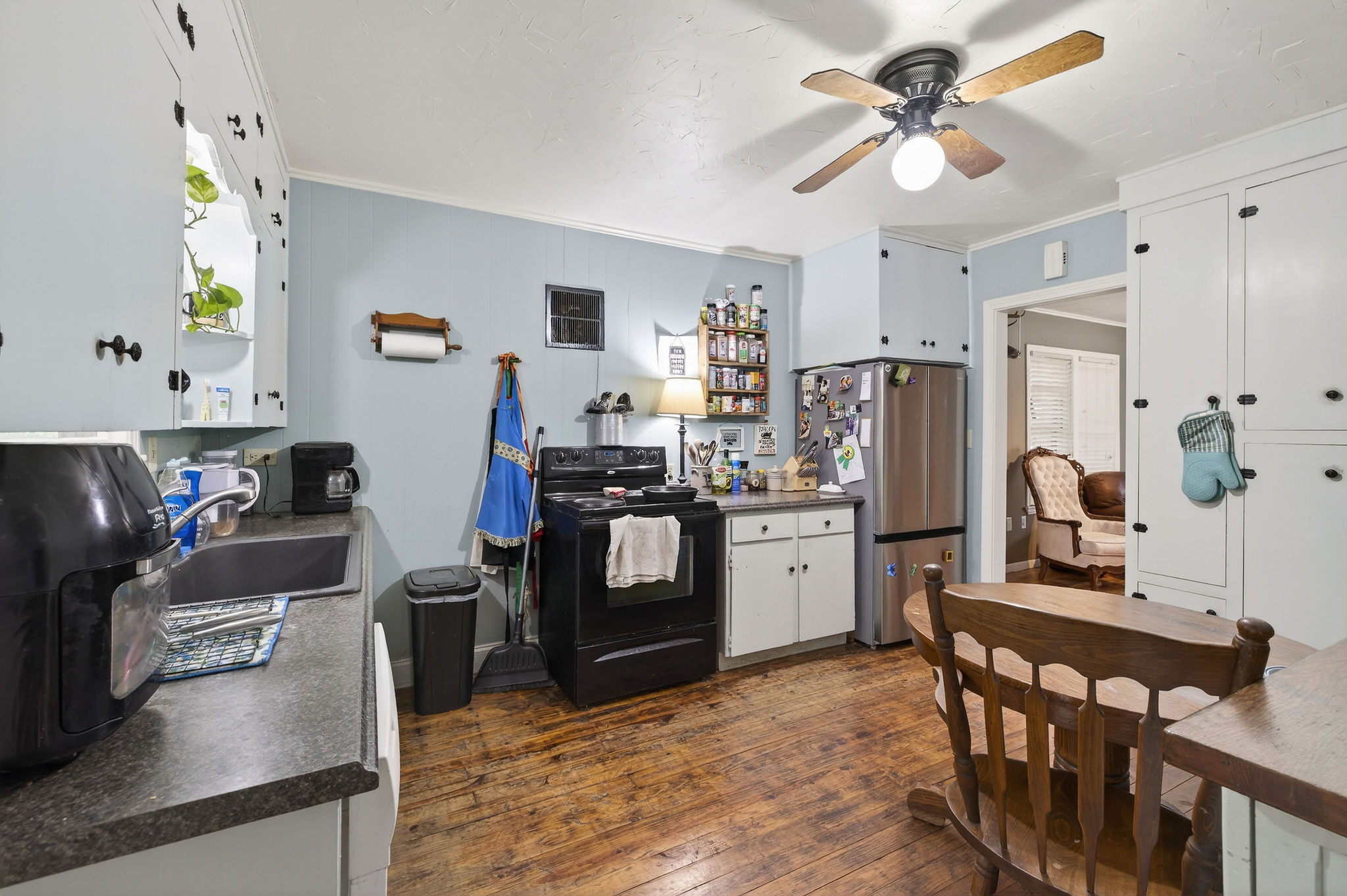 621 South Main Street Lockhart, TX 78644 - Photo 10 of 32