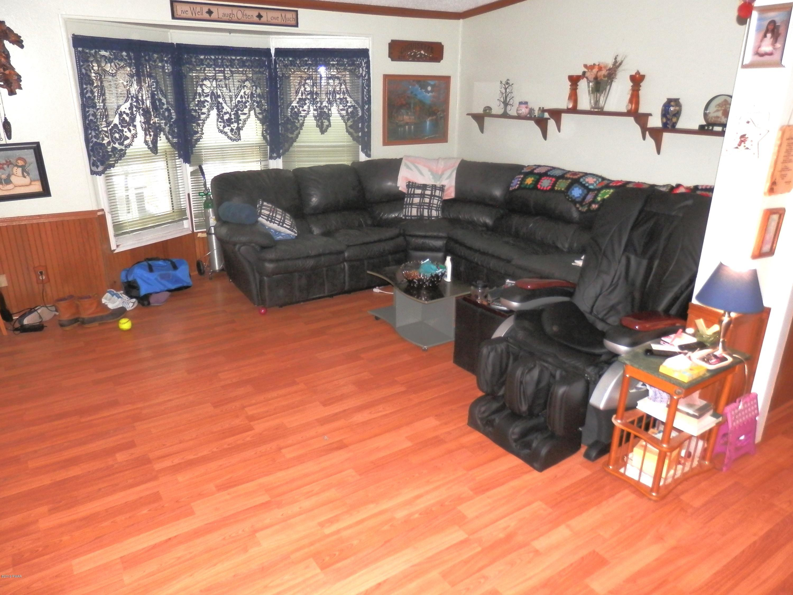 135 Prompton Road Honesdale, PA 18431 - Photo 12 of 37 LIVING ROOM
