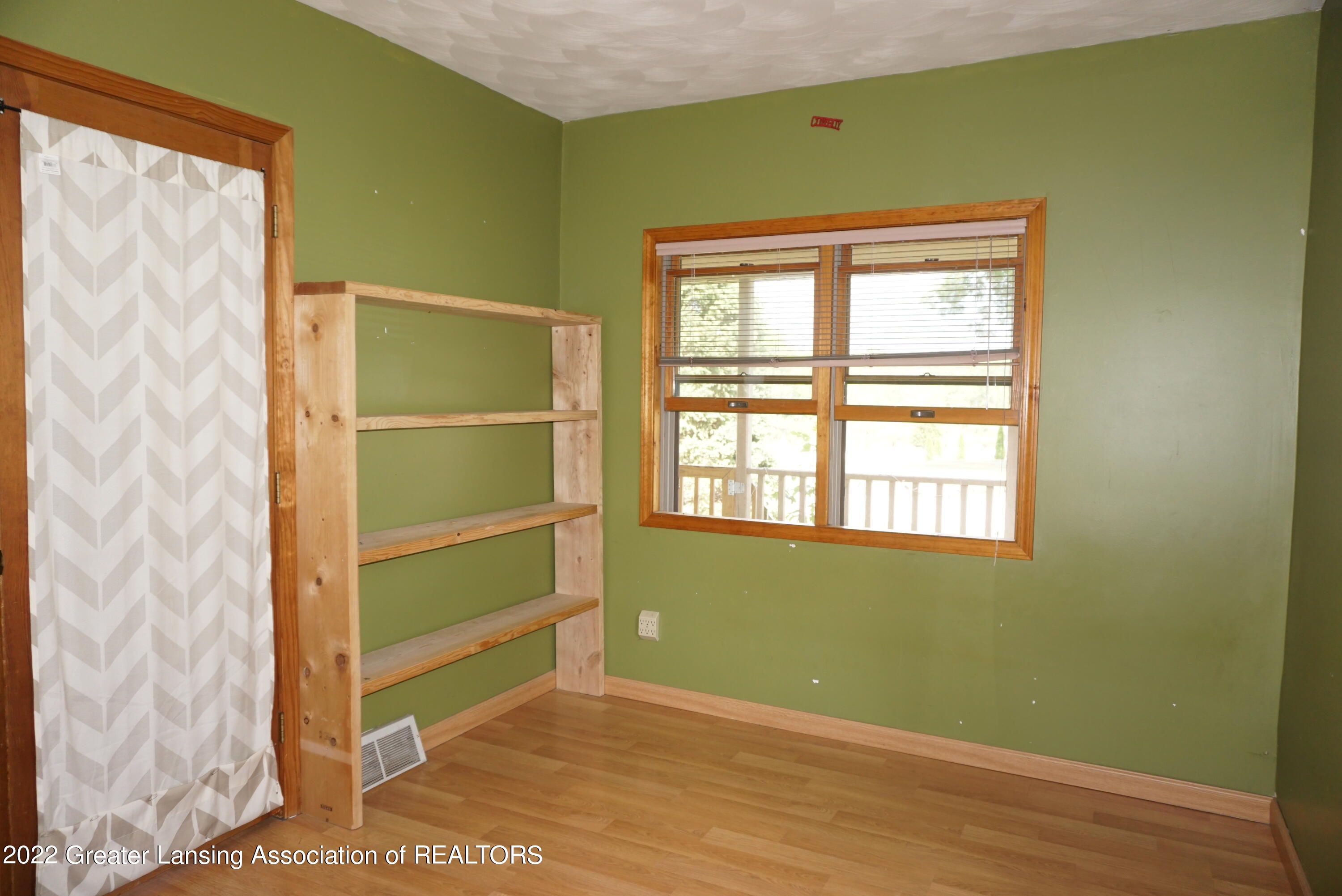 13226 Shaftsburg Road Perry, MI 48872 - Photo 10 of 47 DSC00465