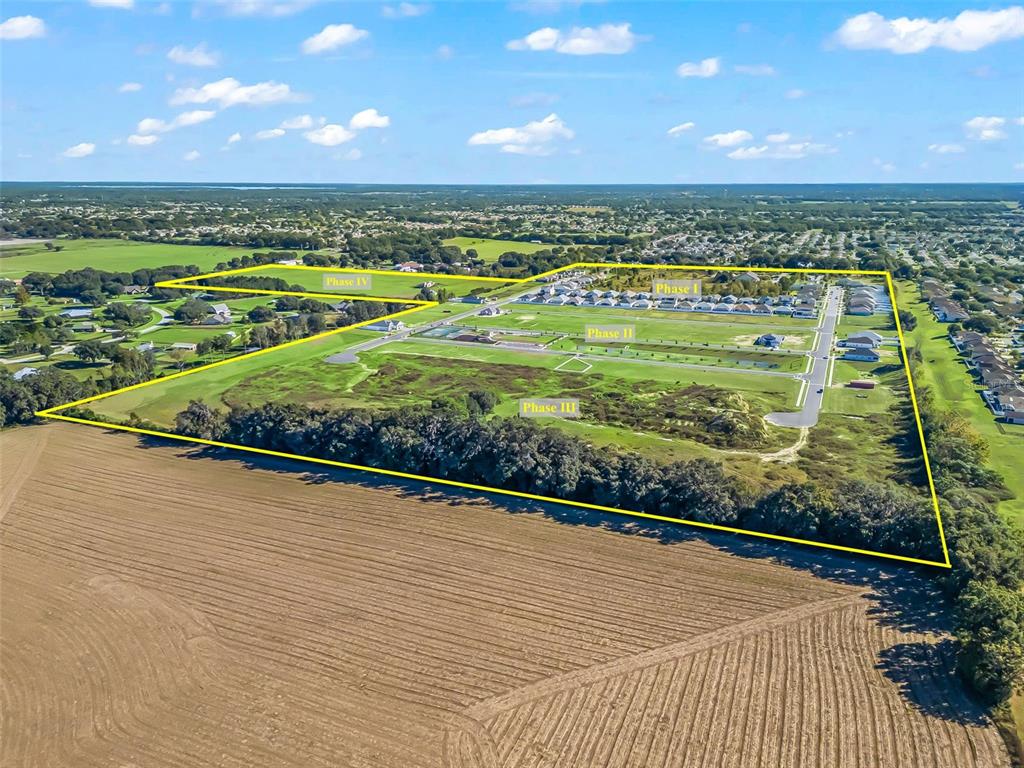 4 Northeast 125th Loop Oxford, FL 34484 - Photo 11 of 13 a view of a city