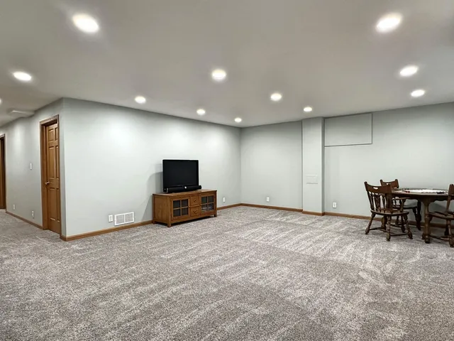 $599,000 | 7252 East Ryan Road, Milton, WI 53563