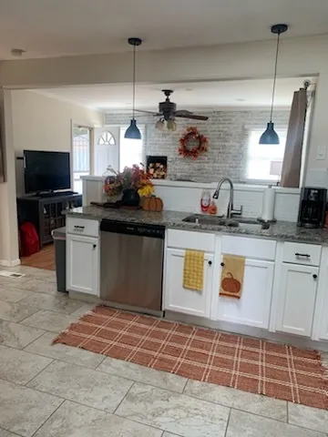 $209,900 | 315 Sheridan Street, Park Forest, IL 60466