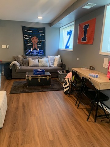 315 Sheridan Street Park Forest, IL 60466 - Photo 23 of 32 a living room with furniture and wooden floor