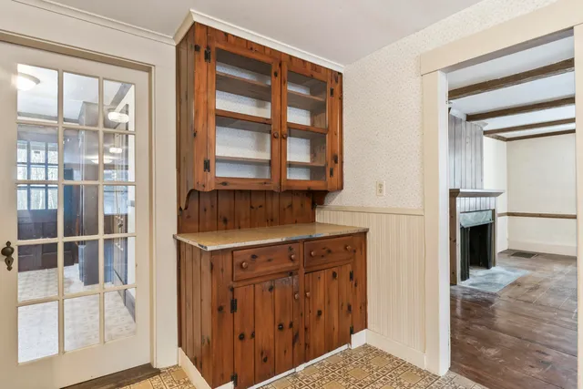 $395,000 | 904-908 Lakeview Drive, China, ME 04358