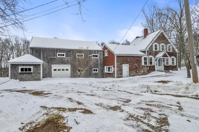 $395,000 | 904-908 Lakeview Drive, China, ME 04358